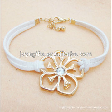 New style white leather bracelet with flower shape alloy